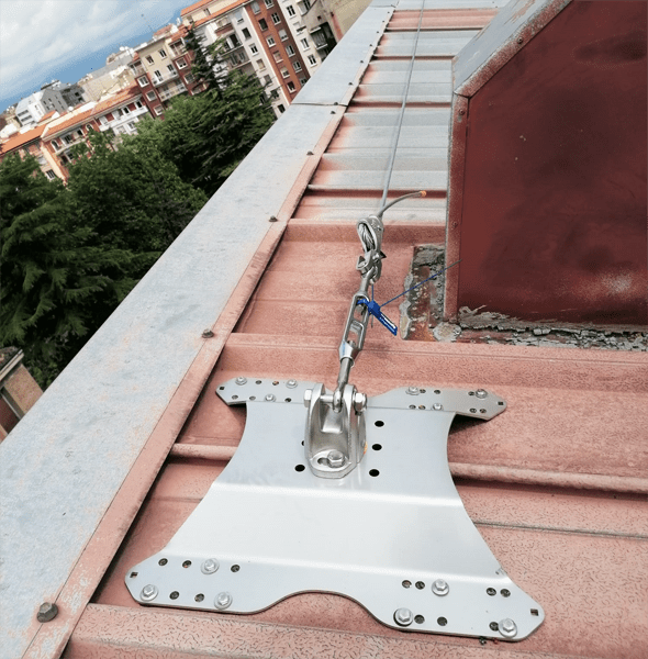 EuroAlturas - Servicios - Instalación de Líneas de Vida